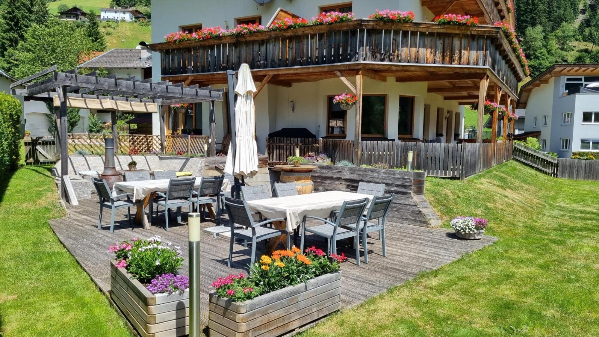 Gaestehaus Landhaus Tyrol Gries im Sellrain Exteriér fotografie